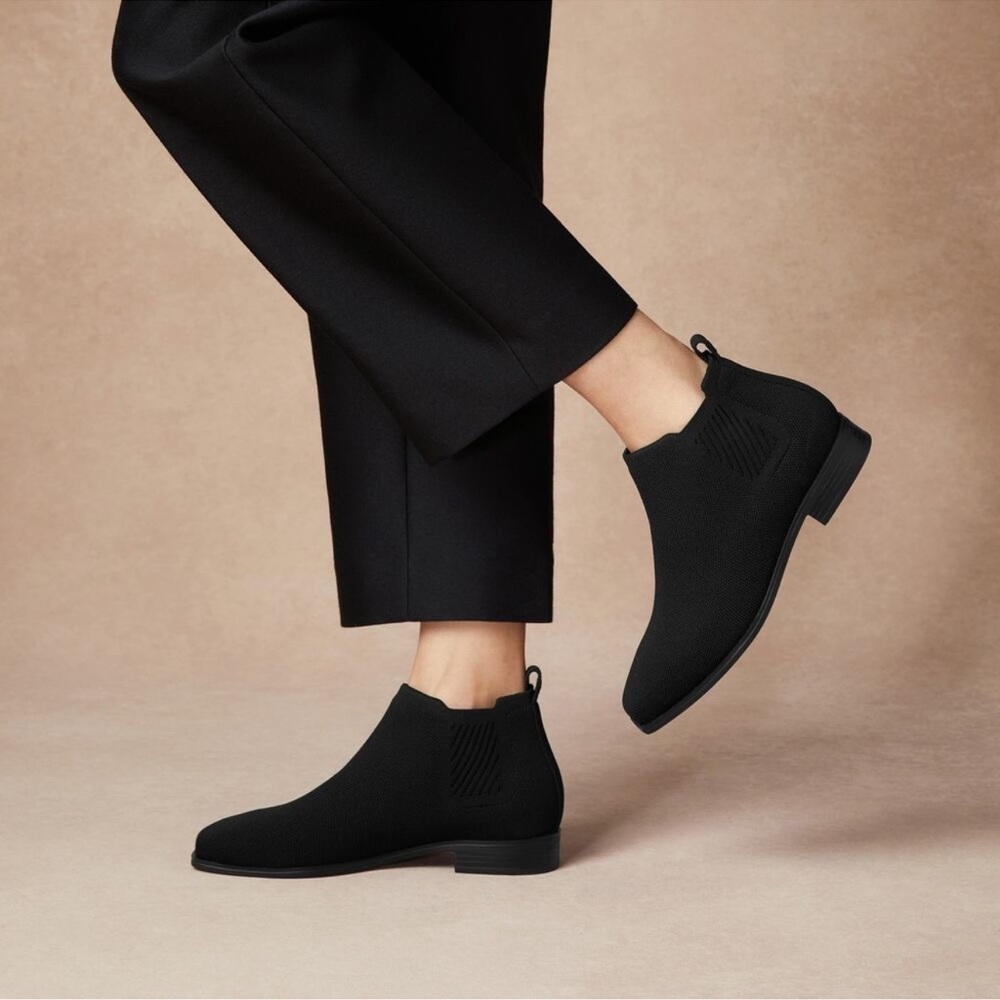 Vivaia Ryan Pro Square Toe Water Repellent Black Ankle Boots Size 38